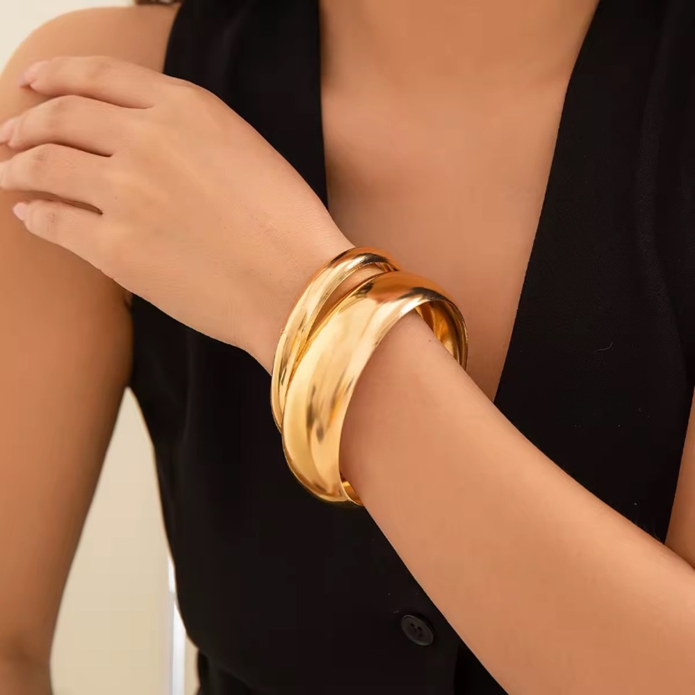 Elegant 18k Gold Finish Bangle Bracelets